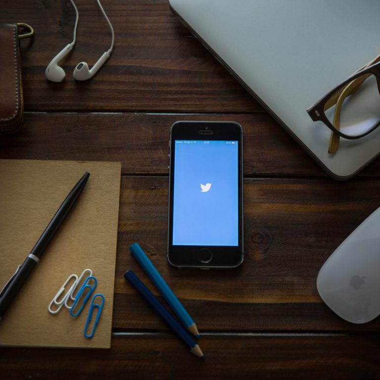 La Bombilla Creativa Gestión de redes sociales La Bombilla Creativa Gestión de redes sociales