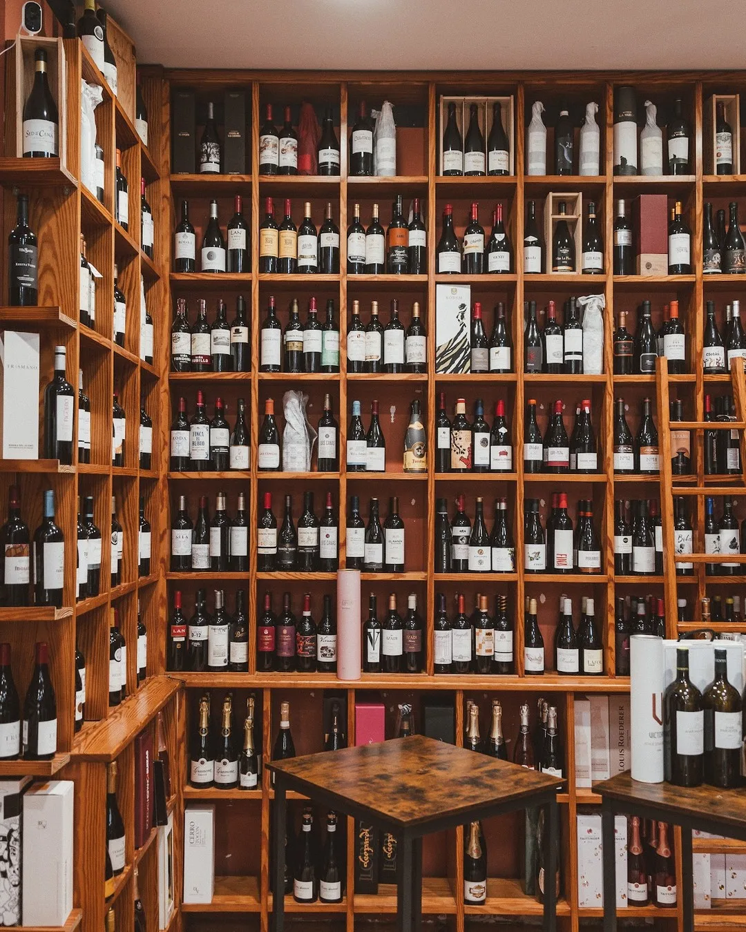 Tienda El Pilar, comercio de Castellón: marca, fotografía y comunicación por La Bombilla Creativa