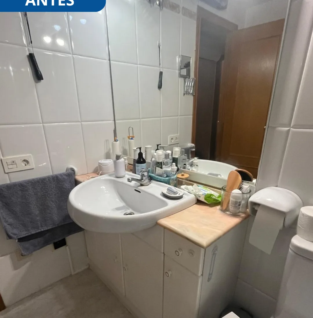 Fotografía de una de sus reformas de La Tienda del Baño, cliente de La Bombilla Creativa en Castellón