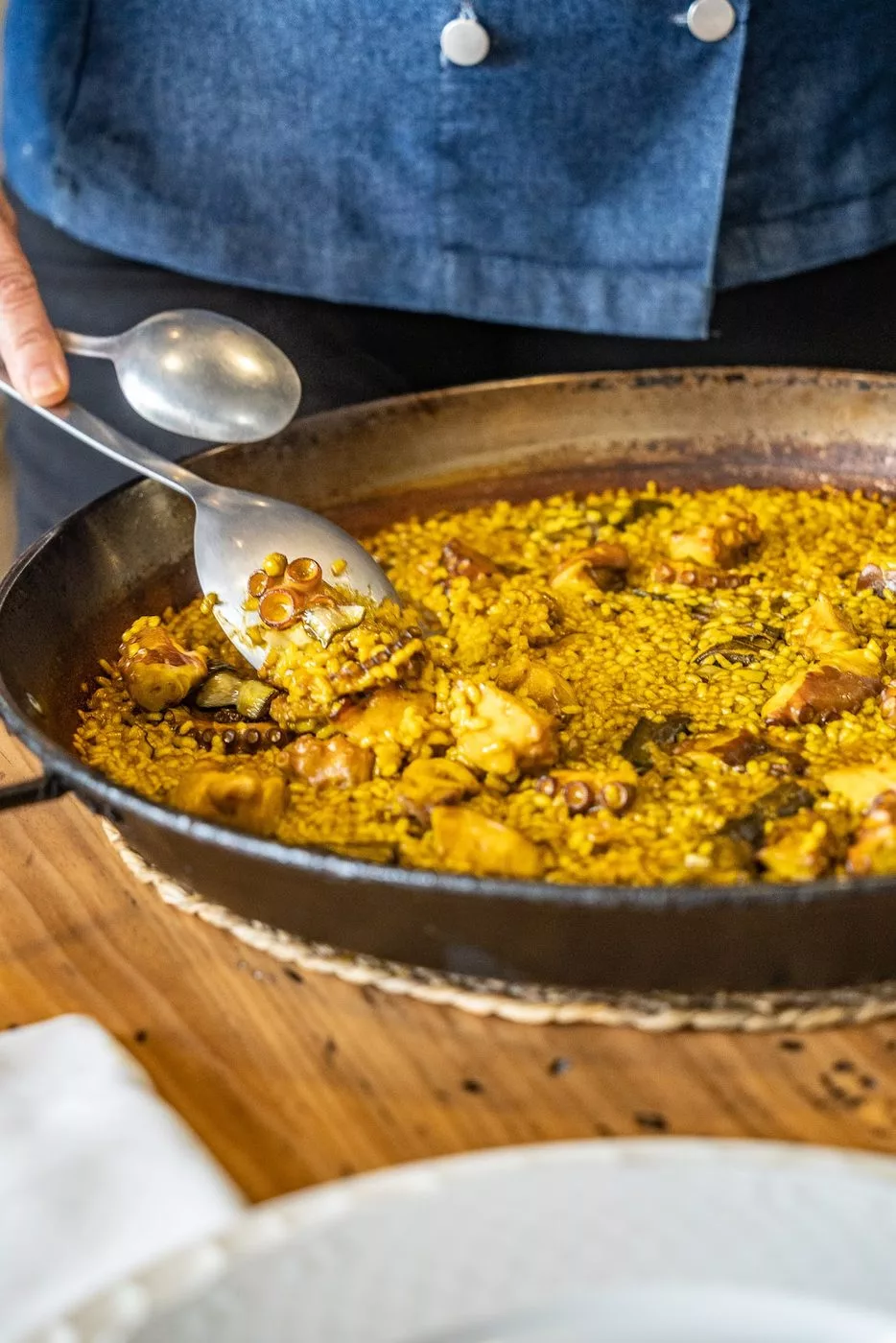 Casa Lola · arroz en paella